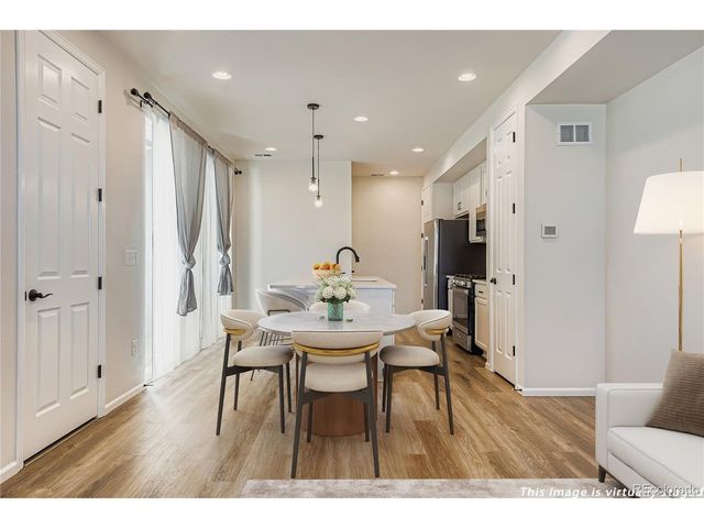 24374 E 42nd Ave, Aurora, CO 80019