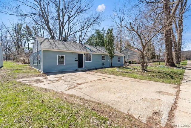 615 W Hodge Avenue, Lansing, MI 48910