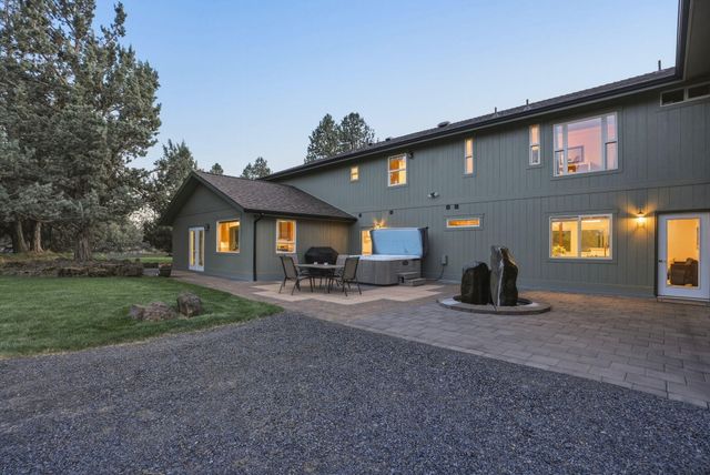 21283 Dove Lane, Bend, OR 97702