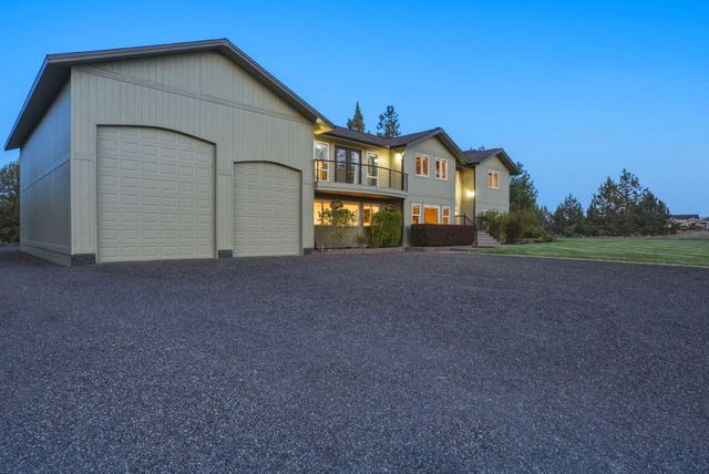 21283 Dove Lane, Bend, OR 97702