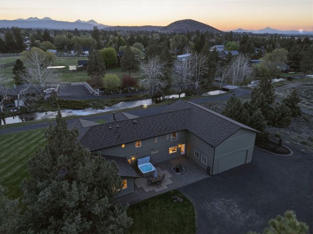 21283 Dove Lane, Bend, OR 97702