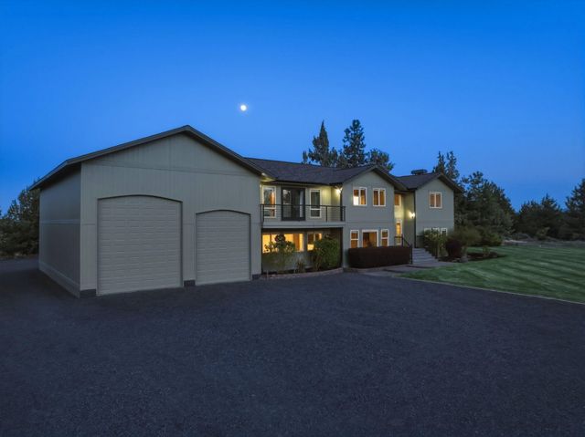 21283 Dove Lane, Bend, OR 97702