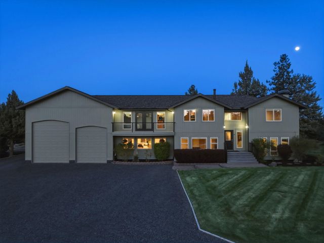 21283 Dove Lane, Bend, OR 97702