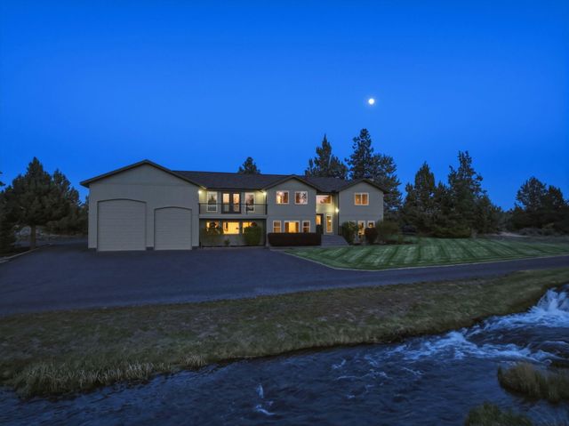 21283 Dove Lane, Bend, OR 97702