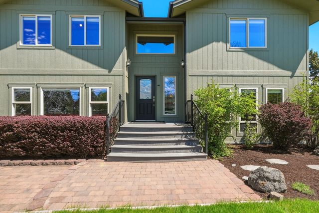 21283 Dove Lane, Bend, OR 97702