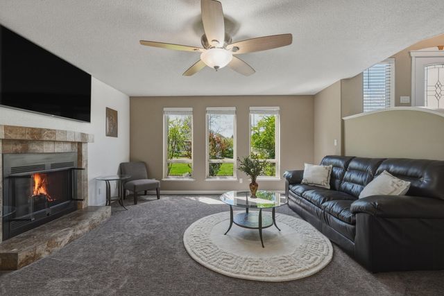 21283 Dove Lane, Bend, OR 97702