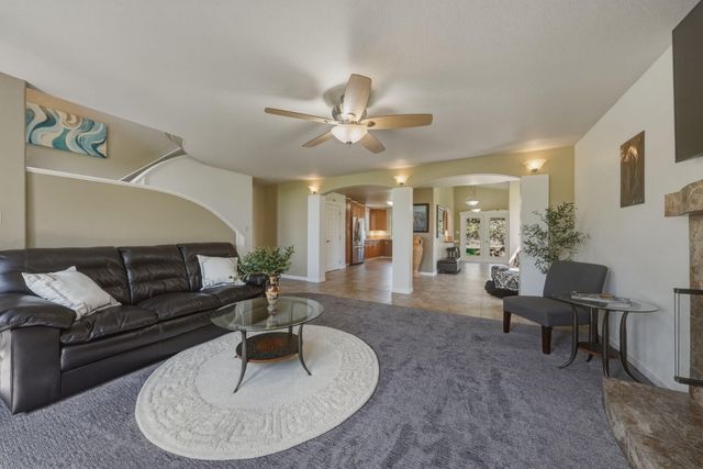 21283 Dove Lane, Bend, OR 97702