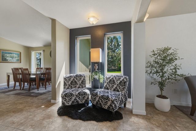 21283 Dove Lane, Bend, OR 97702