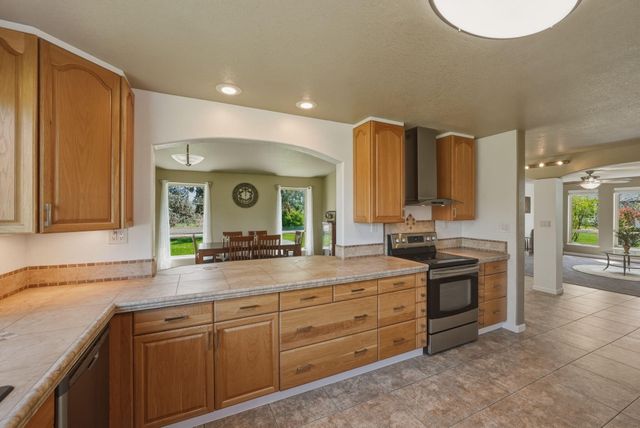 21283 Dove Lane, Bend, OR 97702