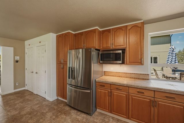 21283 Dove Lane, Bend, OR 97702