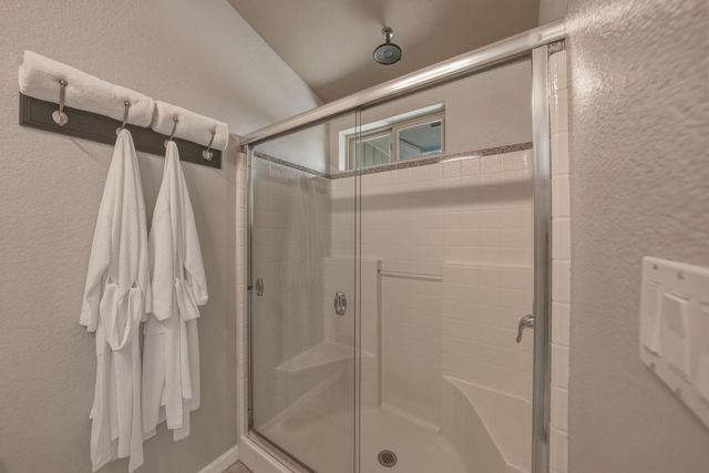 21283 Dove Lane, Bend, OR 97702