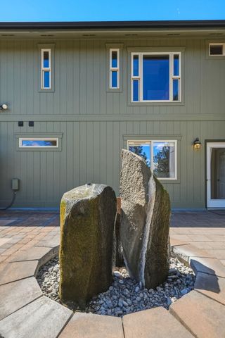 21283 Dove Lane, Bend, OR 97702