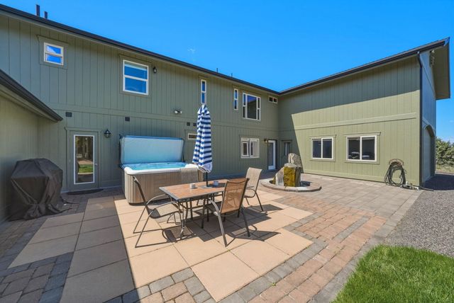21283 Dove Lane, Bend, OR 97702