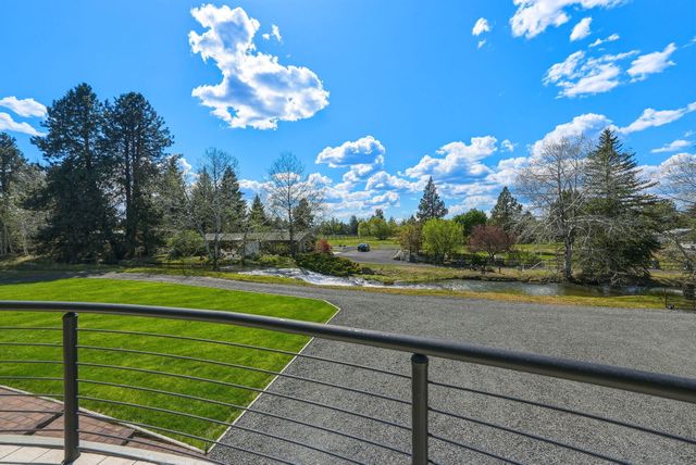 21283 Dove Lane, Bend, OR 97702