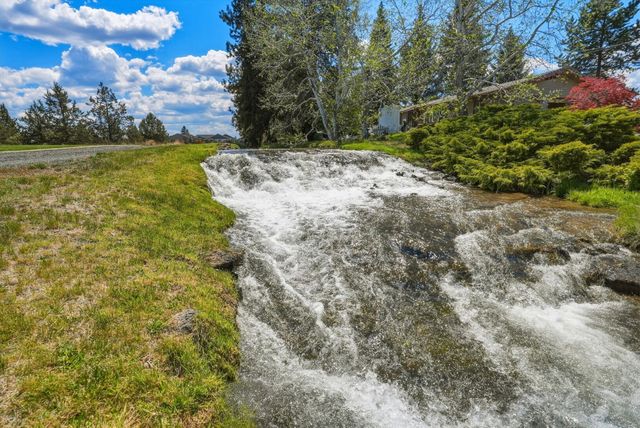 21283 Dove Lane, Bend, OR 97702