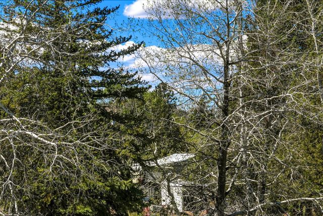 21283 Dove Lane, Bend, OR 97702