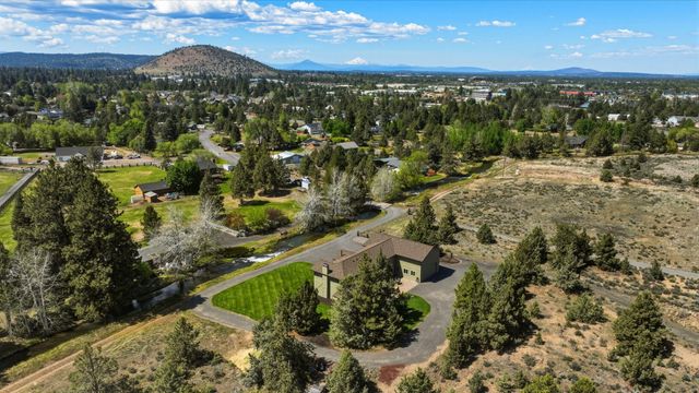 21283 Dove Lane, Bend, OR 97702