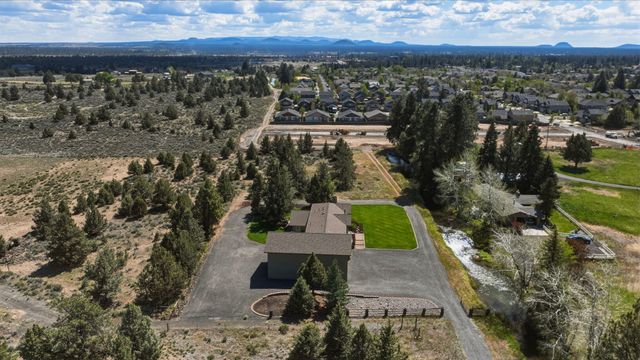 21283 Dove Lane, Bend, OR 97702