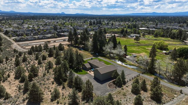 21283 Dove Lane, Bend, OR 97702