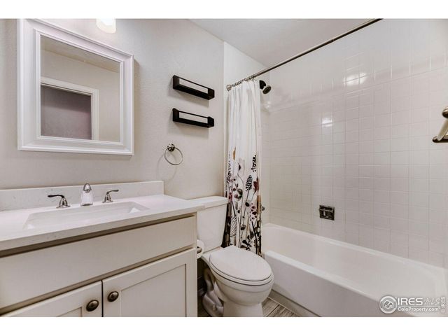 7216 W Portland Ave, Littleton, CO 80128