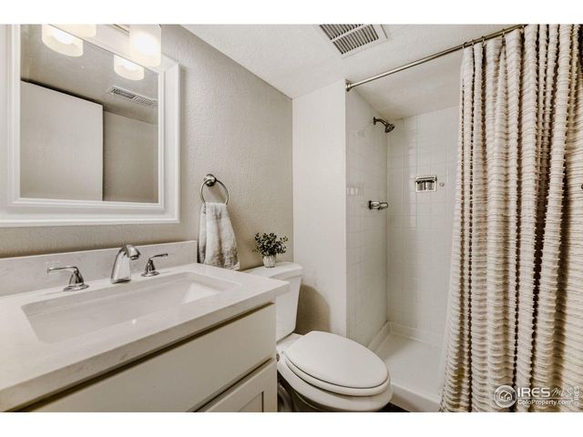 7216 W Portland Ave, Littleton, CO 80128