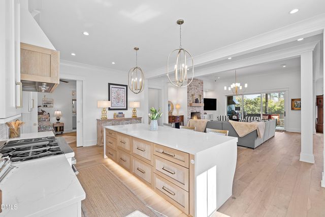 906 Brooks Avenue, Raleigh, NC 27607