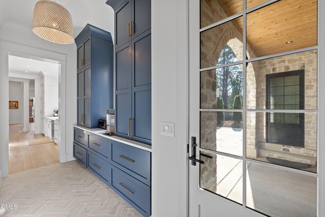 906 Brooks Avenue, Raleigh, NC 27607