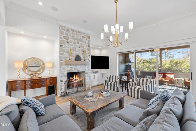 906 Brooks Avenue, Raleigh, NC 27607