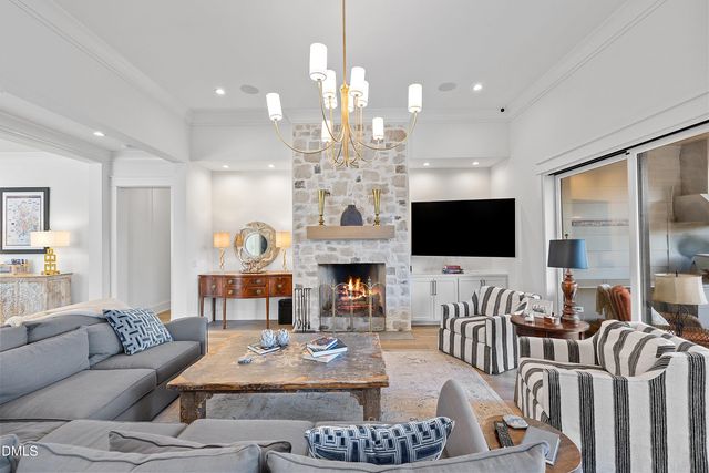 906 Brooks Avenue, Raleigh, NC 27607