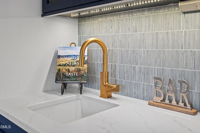 906 Brooks Avenue, Raleigh, NC 27607