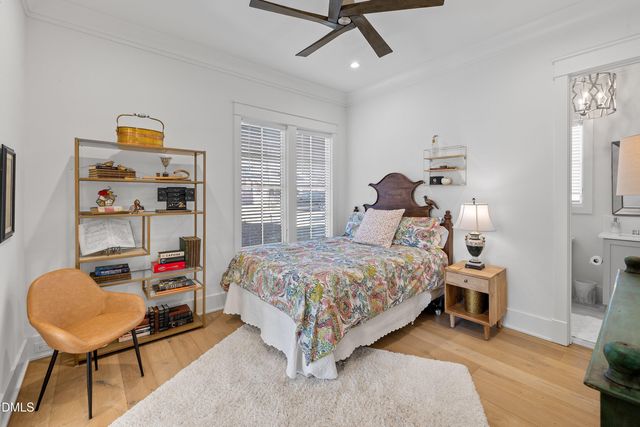 906 Brooks Avenue, Raleigh, NC 27607