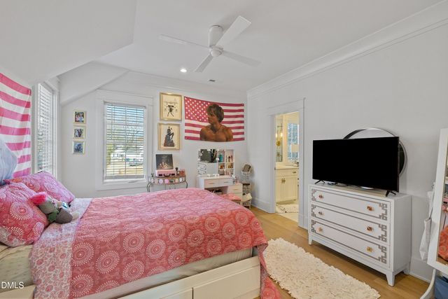 906 Brooks Avenue, Raleigh, NC 27607