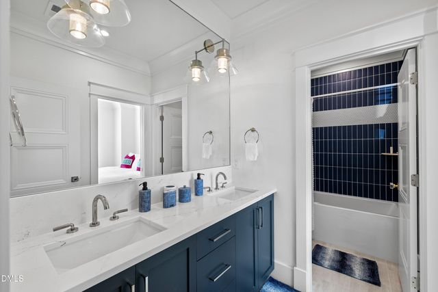 906 Brooks Avenue, Raleigh, NC 27607