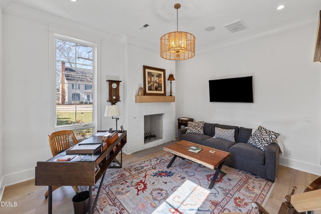 906 Brooks Avenue, Raleigh, NC 27607