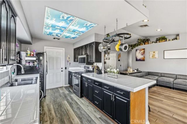 2317 Edam Street, Lancaster, CA 93536