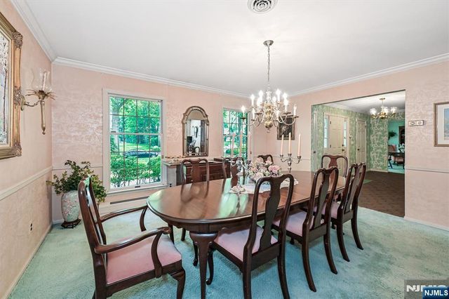 7 Arthur Court, Demarest, NJ 07627