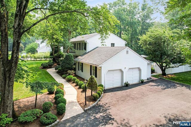 7 Arthur Court, Demarest, NJ 07627