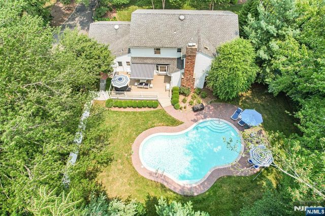 7 Arthur Court, Demarest, NJ 07627