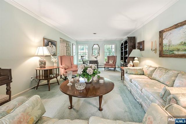 7 Arthur Court, Demarest, NJ 07627