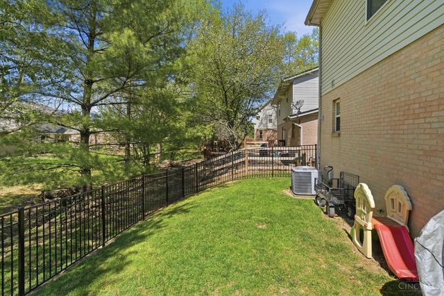 3350 Village Drive, Fairfield, OH 45014
