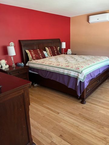 1018 E Oak Avenue, La Grange Park, IL 60526