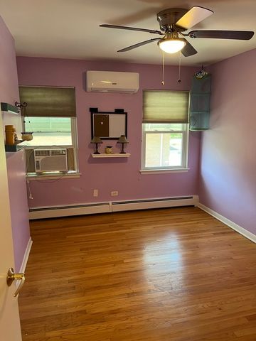 1018 E Oak Avenue, La Grange Park, IL 60526