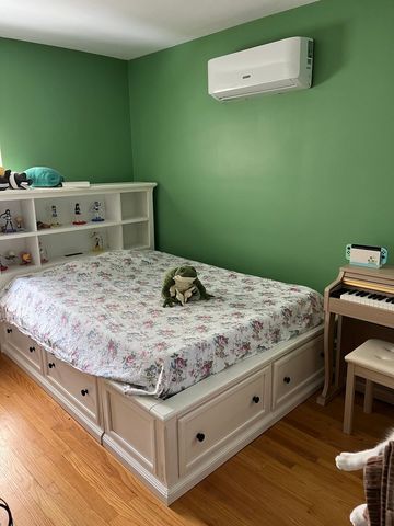 1018 E Oak Avenue, La Grange Park, IL 60526