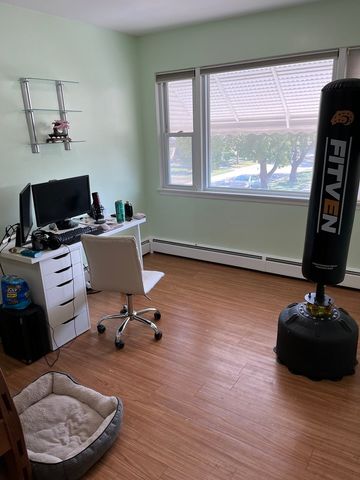 1018 E Oak Avenue, La Grange Park, IL 60526