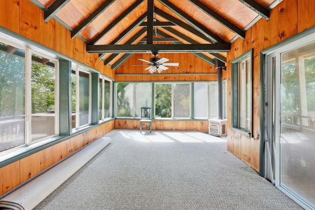 5 Old Farm Cir, Belchertown, MA 01007