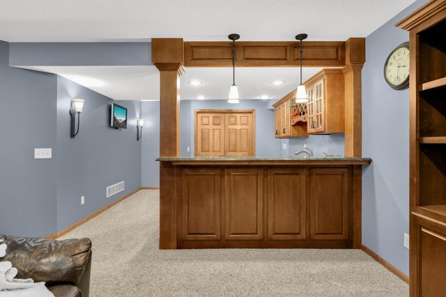 7373 Moonlight Lane, Eden Prairie, MN 55346