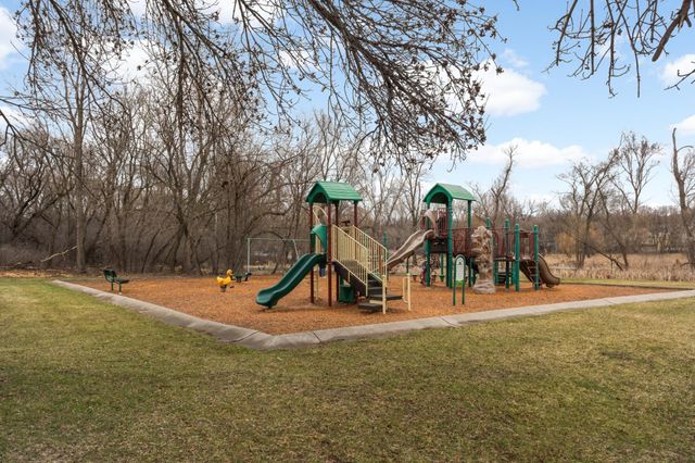 7373 Moonlight Lane, Eden Prairie, MN 55346