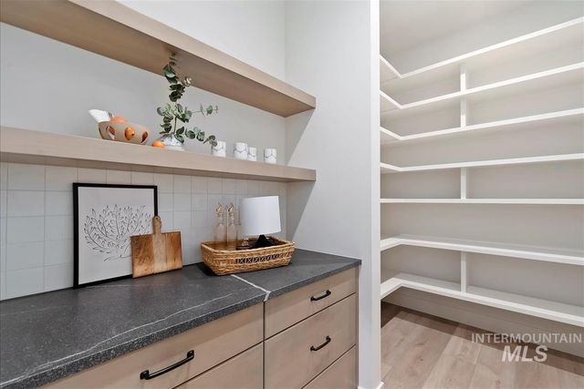 9989 W Bouvardia St, Star, ID 83669