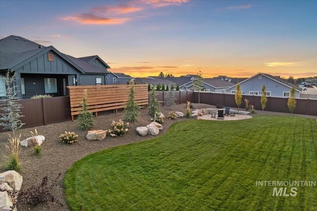 9989 W Bouvardia St, Star, ID 83669