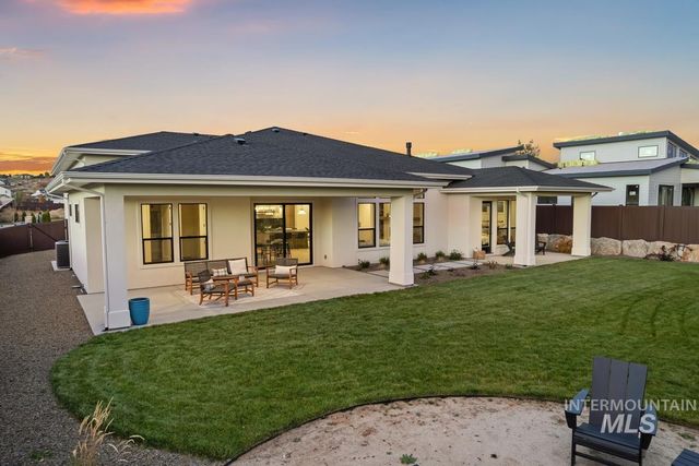 9989 W Bouvardia St, Star, ID 83669